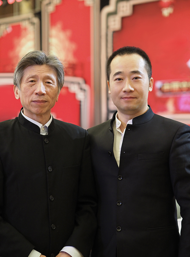 浦君艺术总经理胡桂忠先生与中国美术家协会主席范迪安先生合影